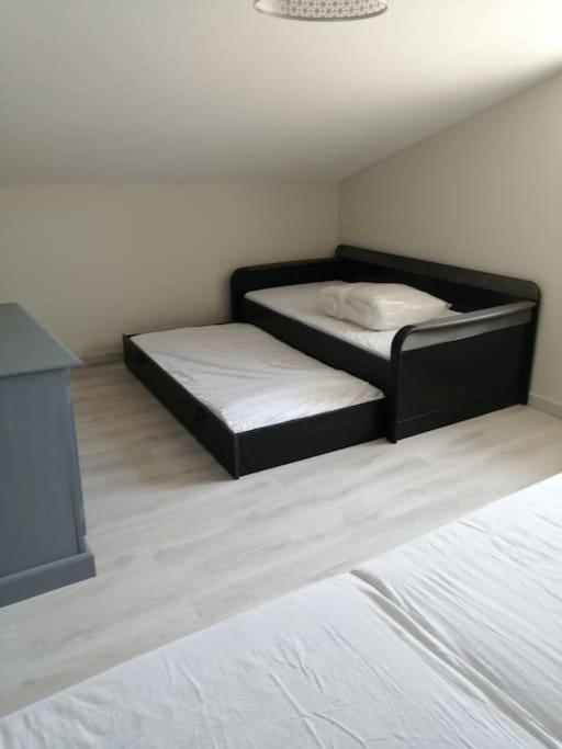 Gite Bin Benaise Draps Et Serviettes Compris Pamproux Extérieur photo